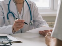 231017083250-01-doctor-visit-stock.jpg
